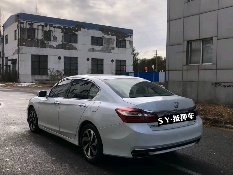 沈阳17年本田雅阁7