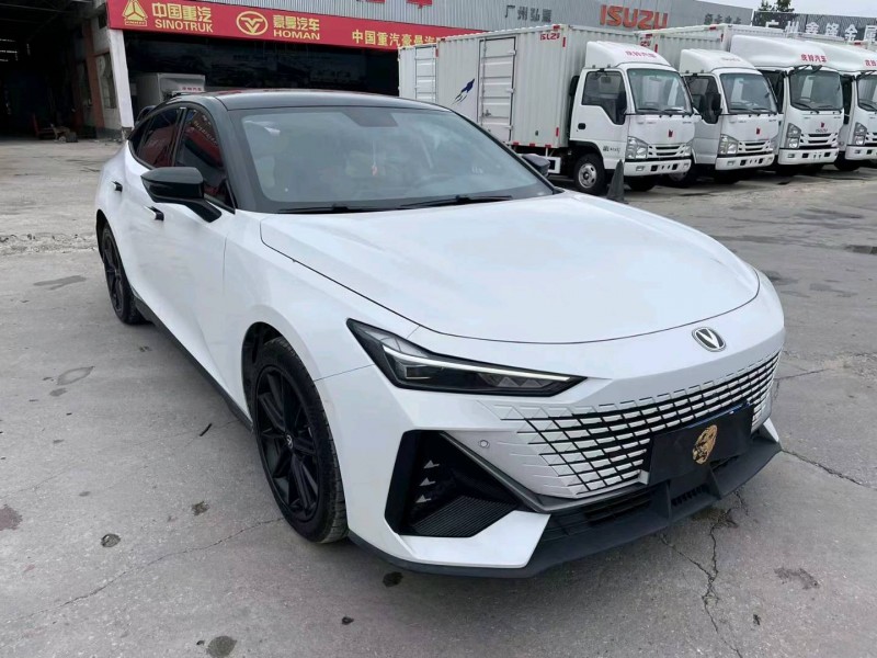 广州22年长安汽车UNI-V3