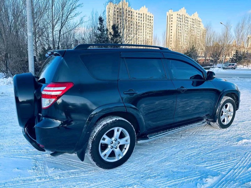 沈阳12年丰田RAV43