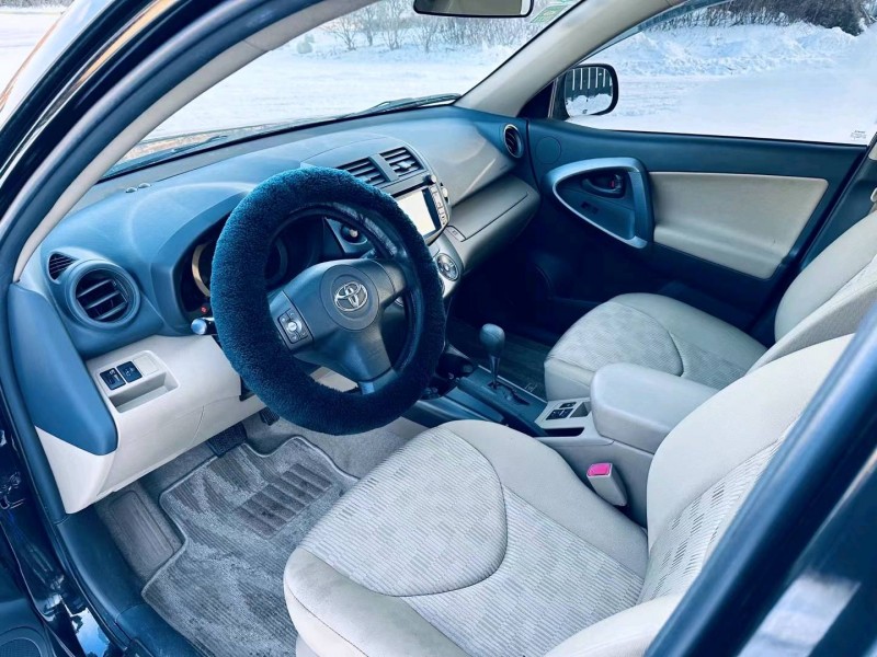 沈阳12年丰田RAV48