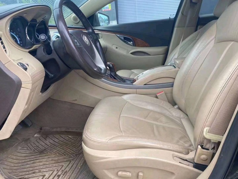 枣庄14年别克君越9