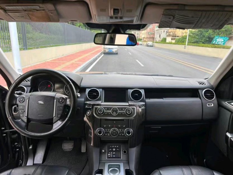 东莞15年路虎发现6