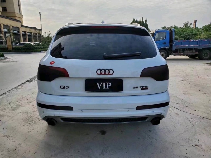 济宁13年奥迪Q79