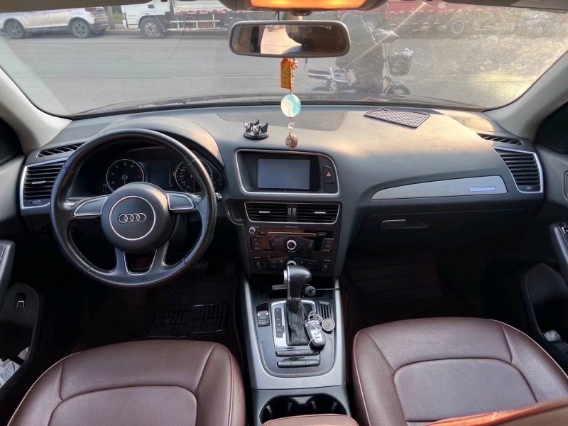 济宁15年奥迪Q54