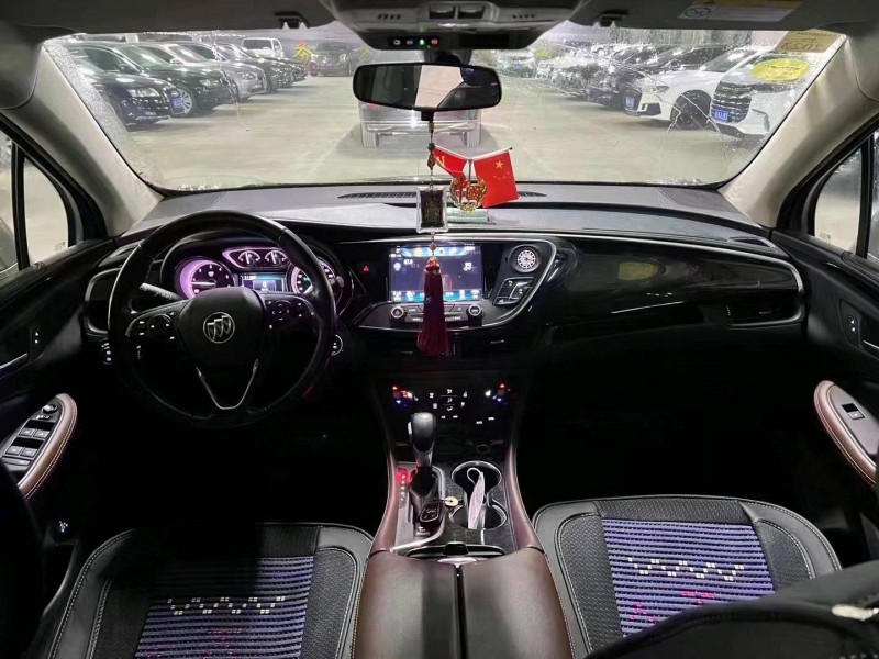 济宁19年别克昂科威4