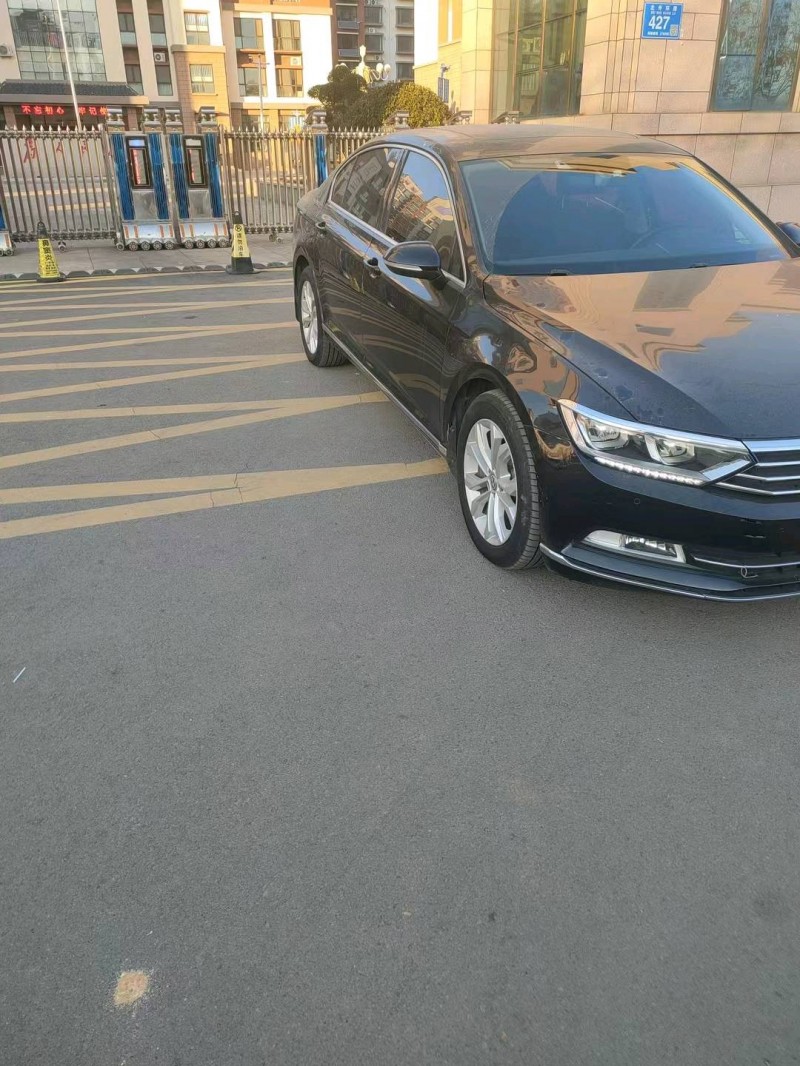 济宁17年大众迈腾3