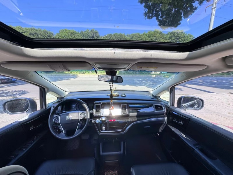 东莞19年本田艾力绅4