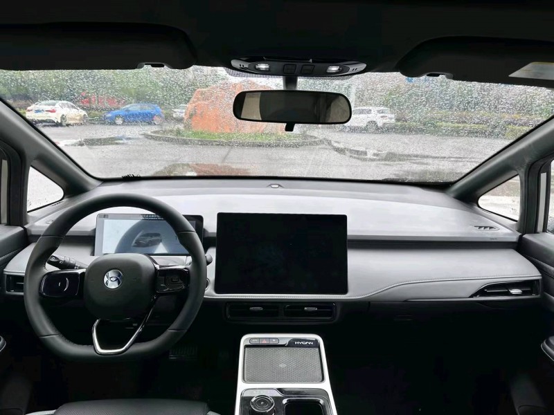 襄陽23年合創汽車Z036