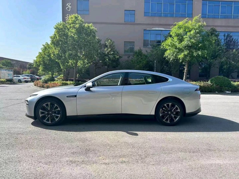襄陽23年小鵬汽車p74