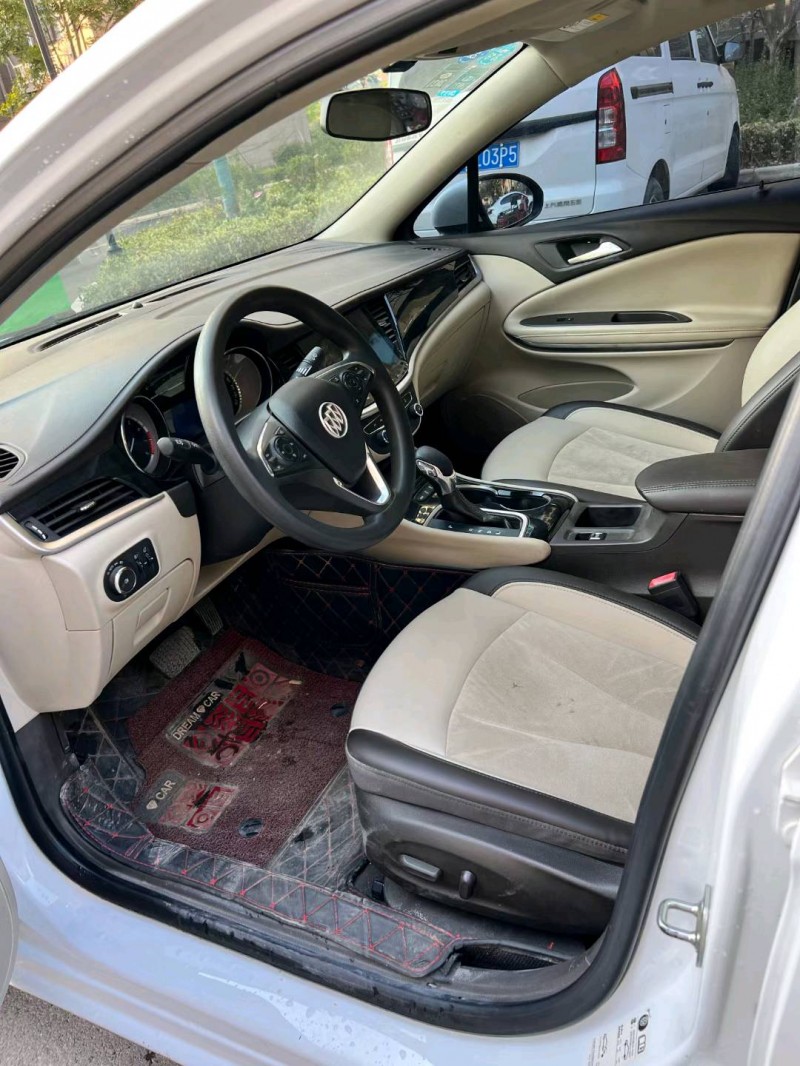 徐州17年别克威朗5