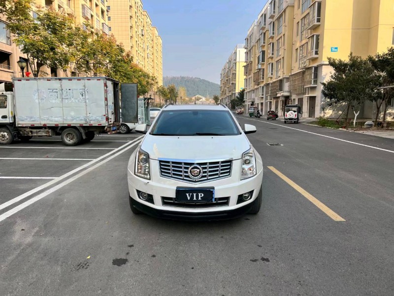 徐州16年凯迪拉克SRX1