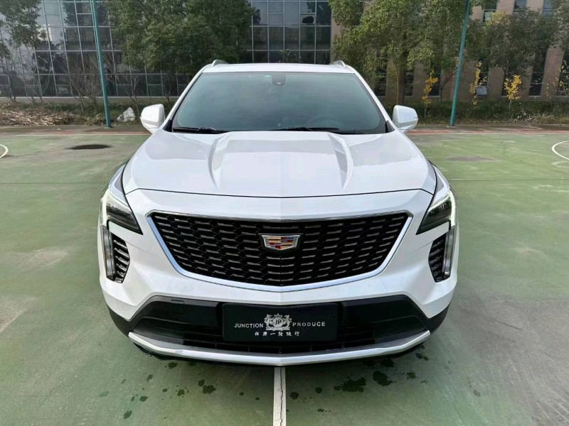 襄陽23年凱迪拉克XT41