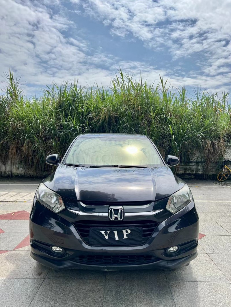 东莞18年本田缤智1