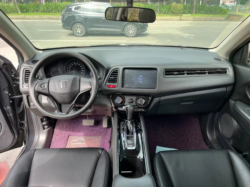 东莞18年本田缤智5