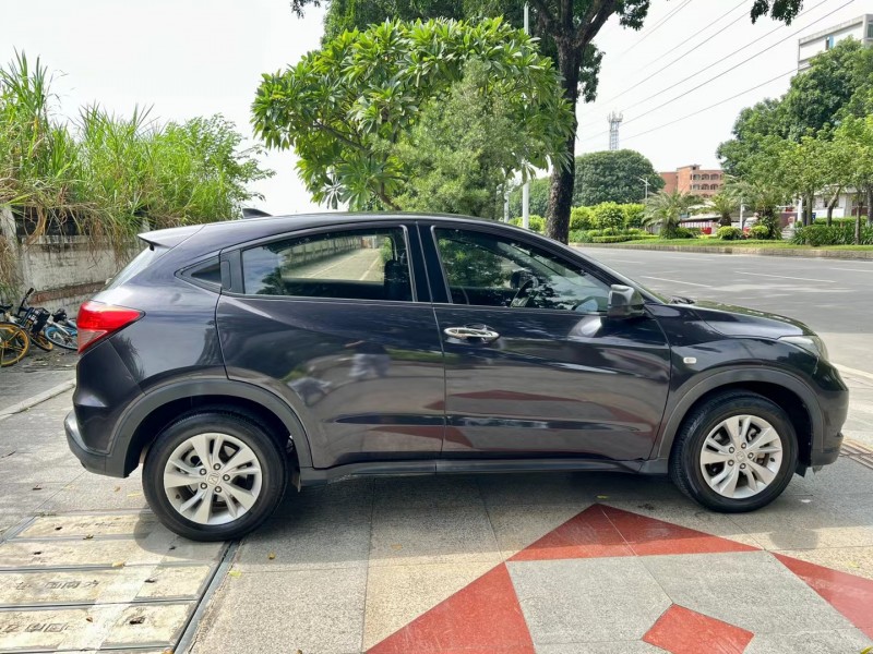 东莞18年本田缤智7