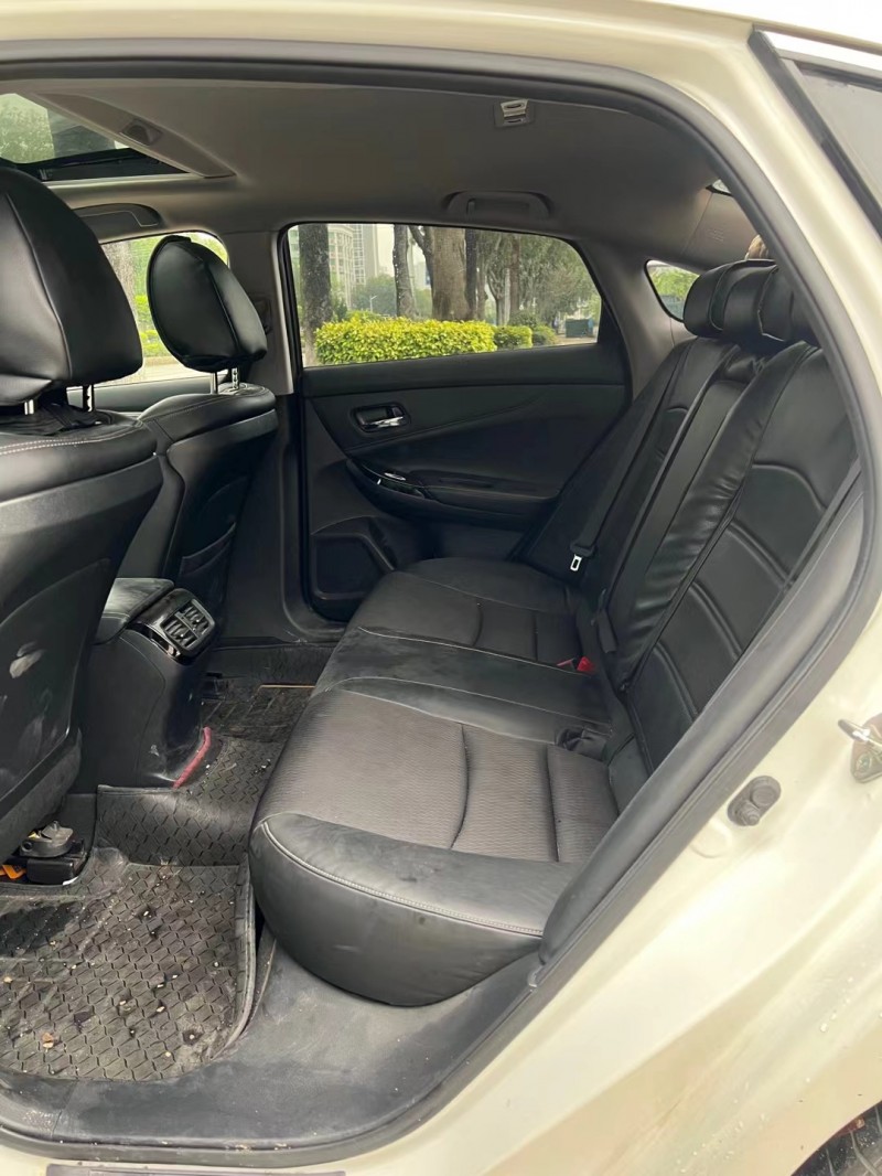 东莞17年本田思铂睿6