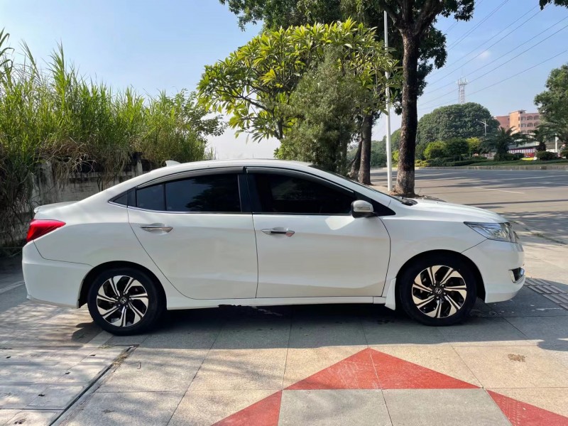 东莞17年本田凌派8