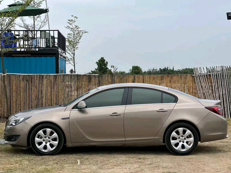 汕头14年别克君威3