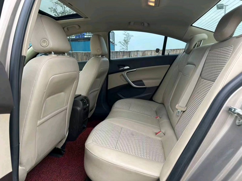 汕头14年别克君威6