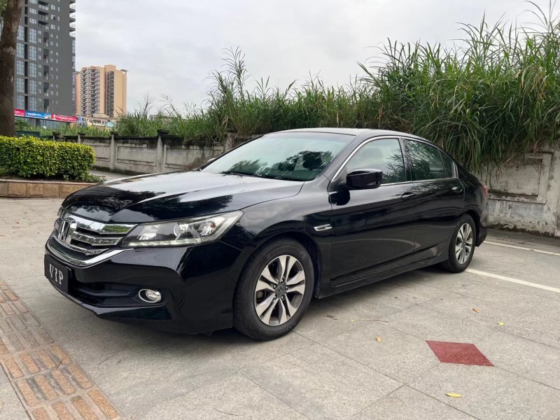 东莞16年本田雅阁2
