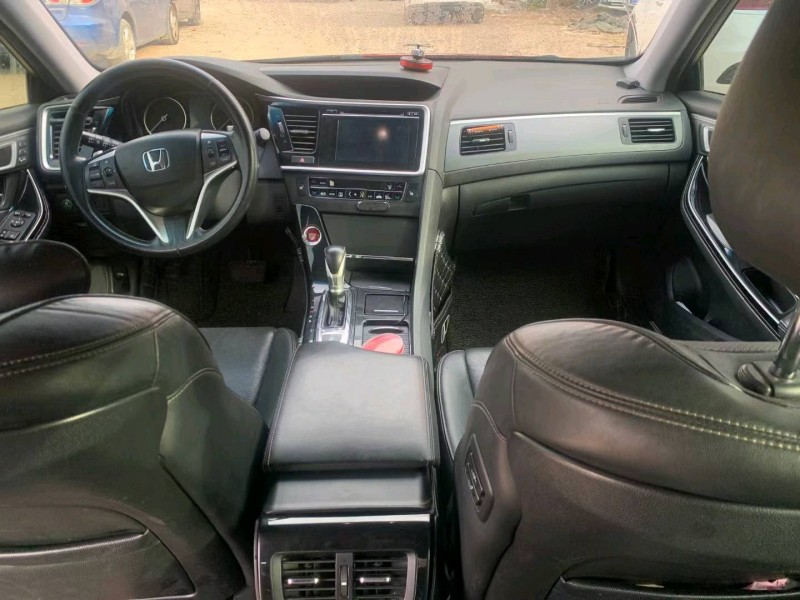 广州16年本田思铂睿6