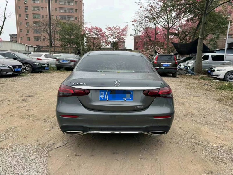 广州21年奔驰E9