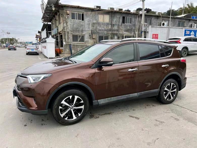 潮州17年豐田RAV4榮放2