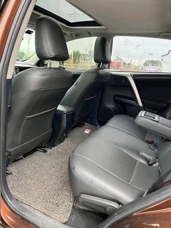 潮州17年豐田RAV4榮放7