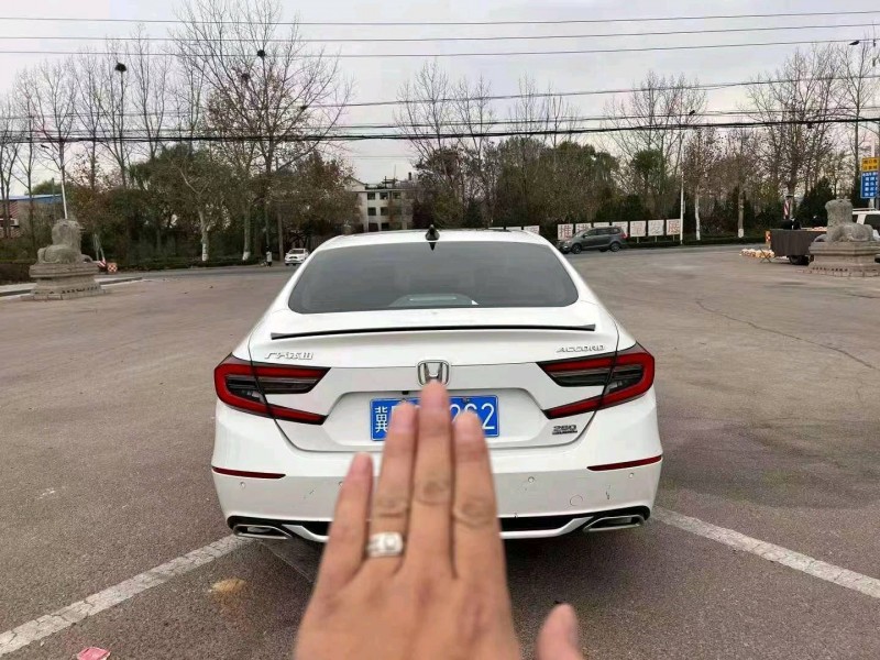 枣庄22年本田雅阁9