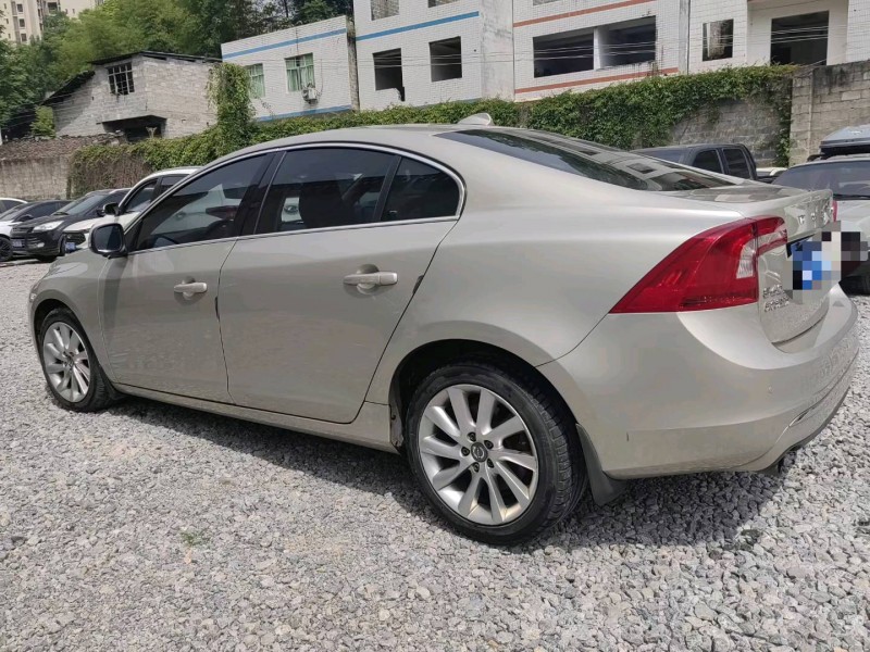 重庆17年沃尔沃S60L7