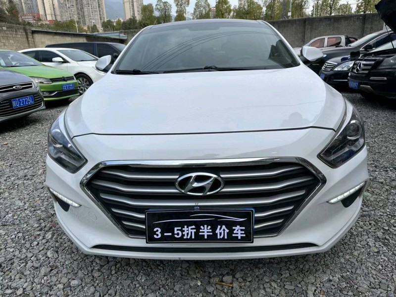 重庆18年现代名图1