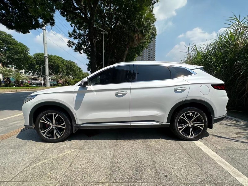 东莞21年比亚迪宋7