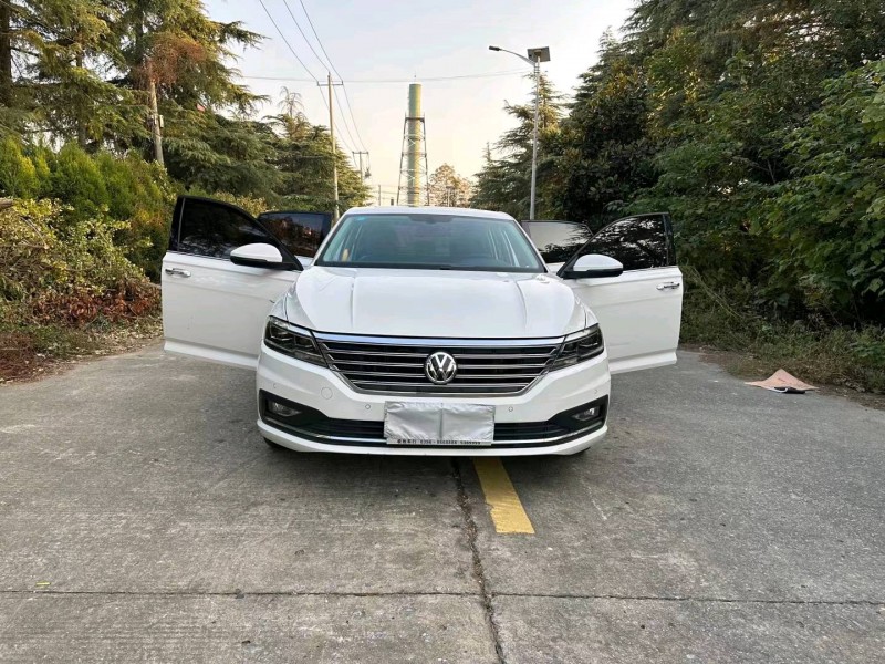 徐州19年大众朗逸8