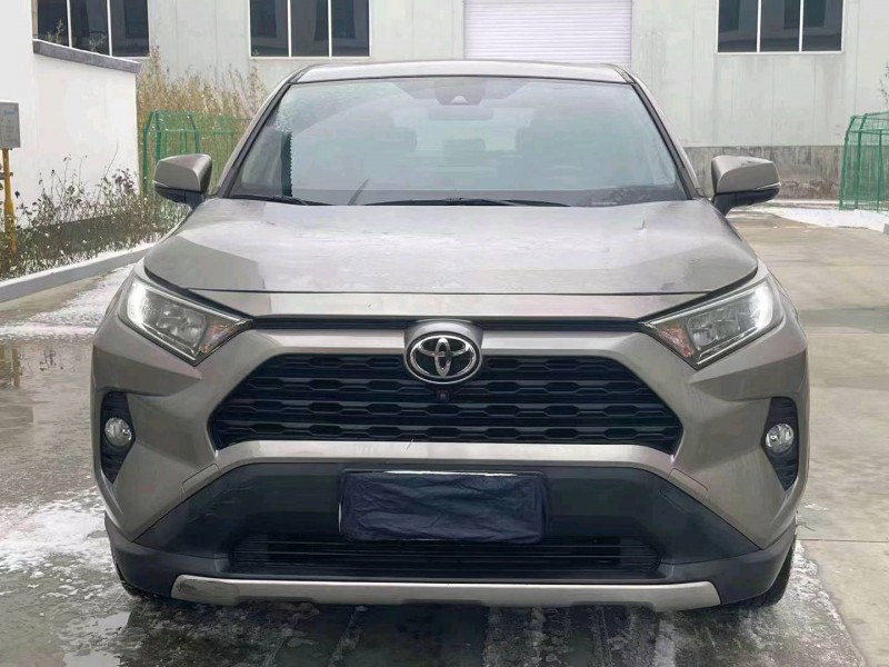 邯郸21年丰田RAV4荣放1