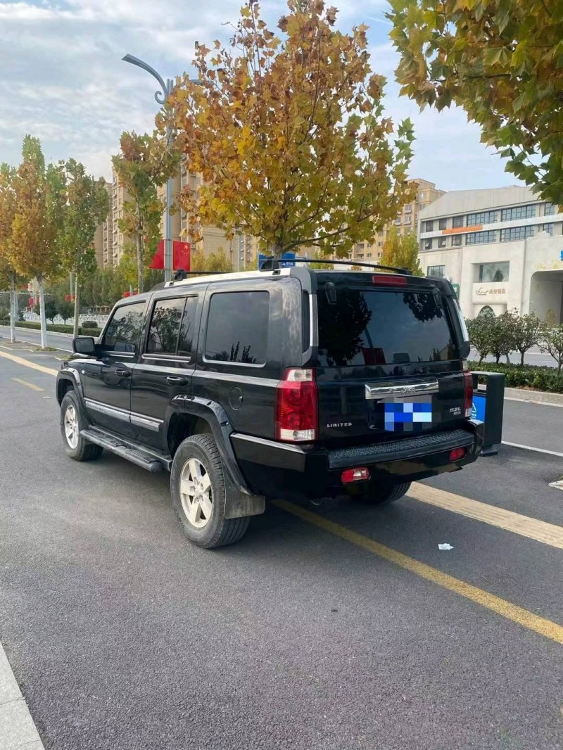 东营08年Jeep指挥官2