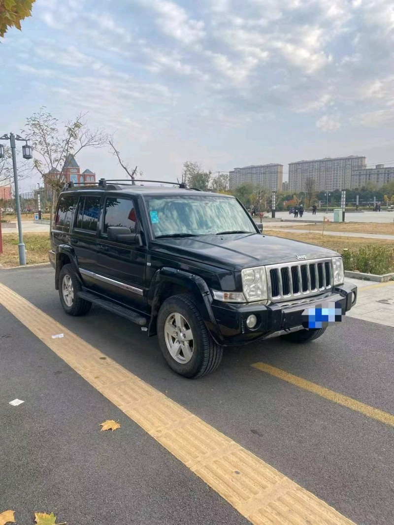 东营08年Jeep指挥官3