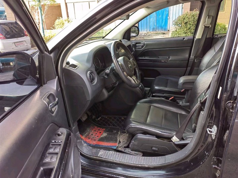 徐州12年Jeep指南者5