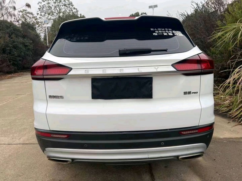 济南21年吉利博越7