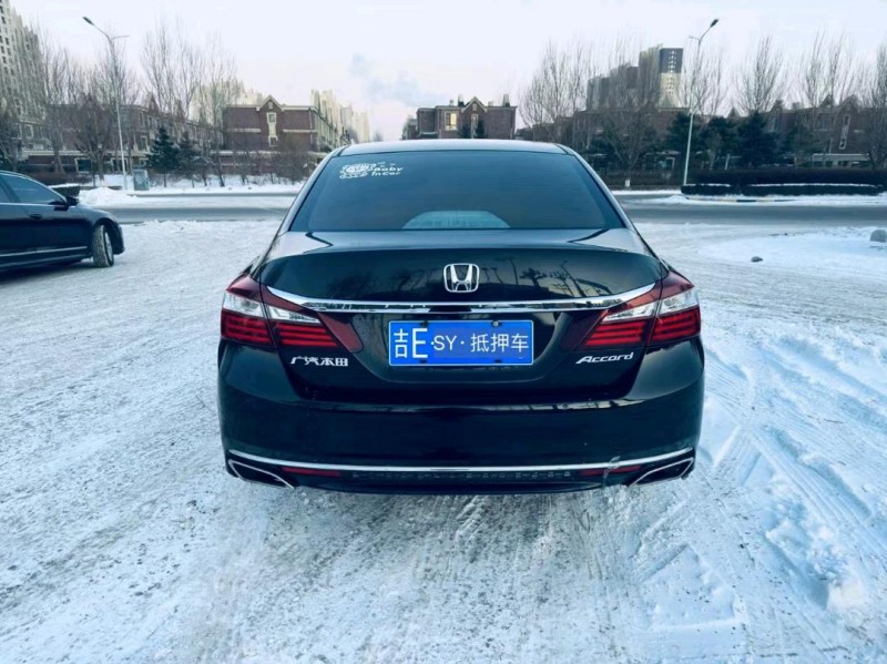 沈阳17年本田雅阁6