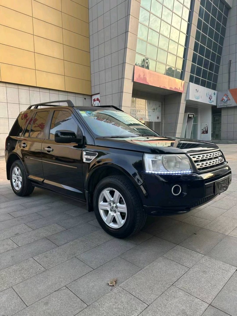 沈阳13年路虎神行者2