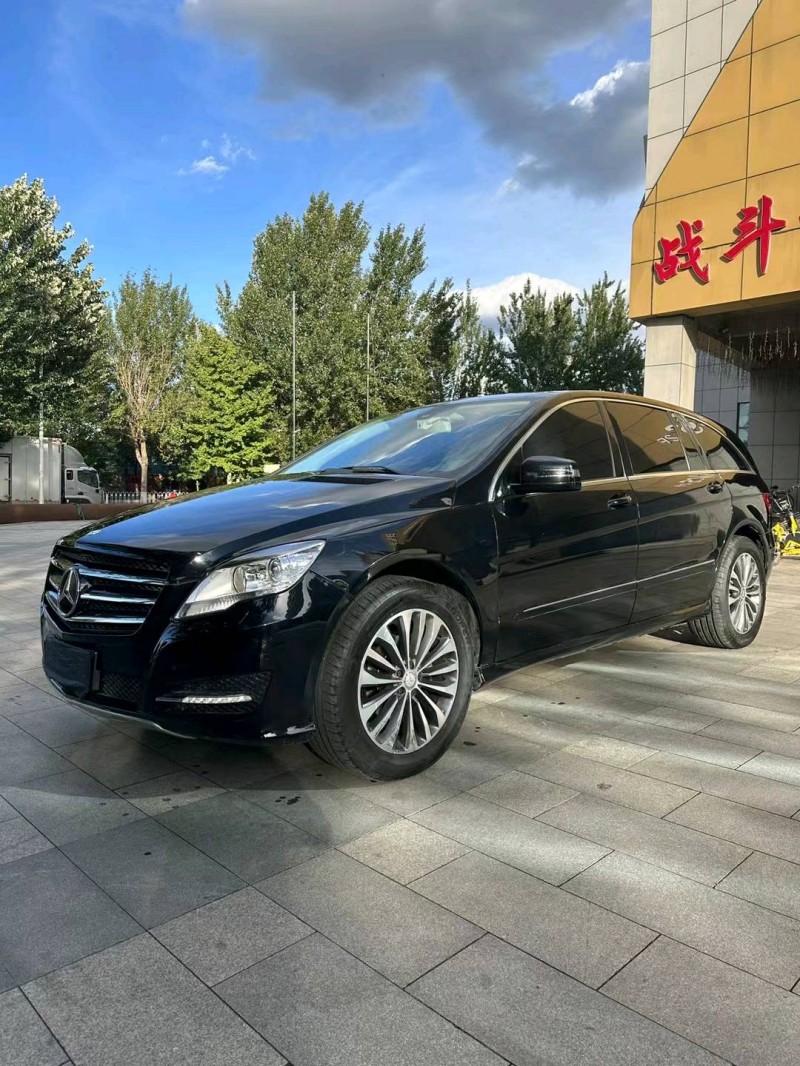 沈阳17年奔驰R2