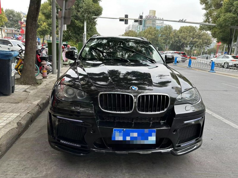 成都11年宝马X61
