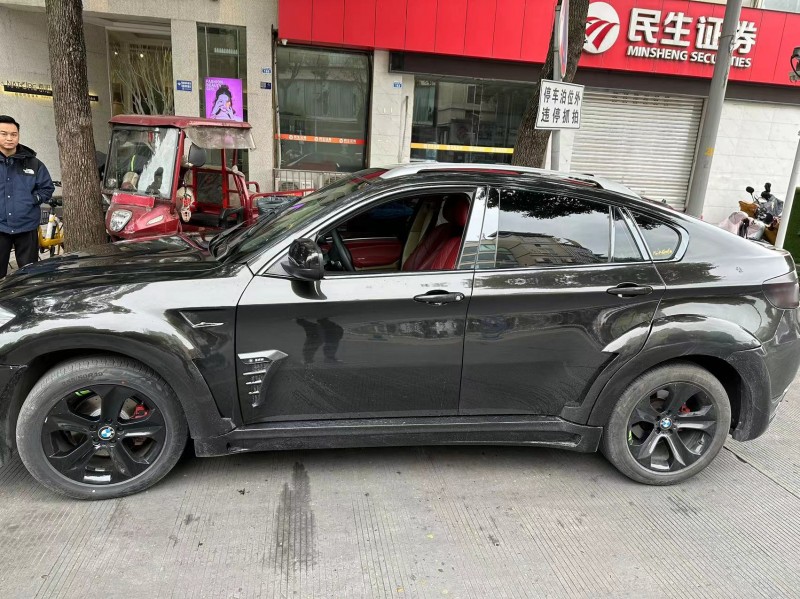 成都11年宝马X63