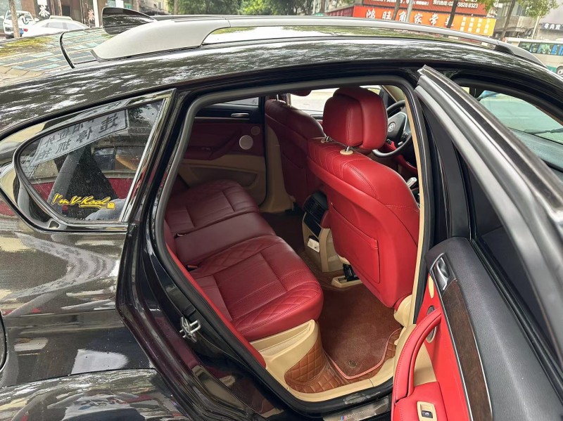 成都11年宝马X66