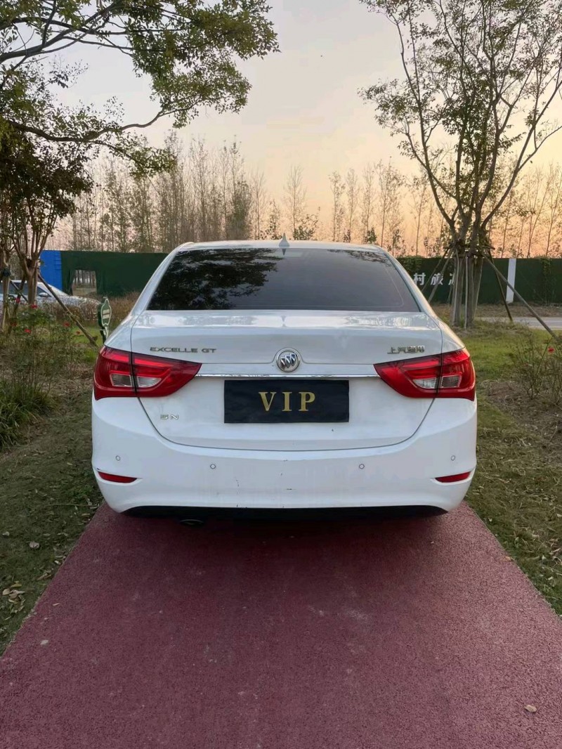 徐州17年别克英朗3