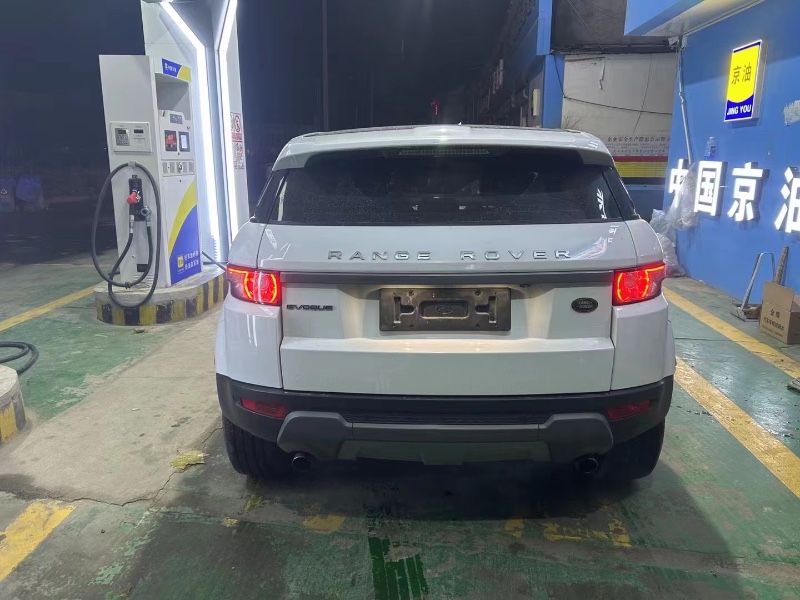 菏泽16年路虎极光3