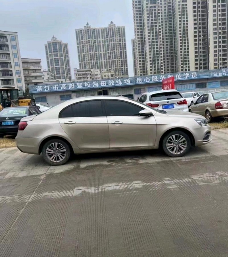 珠海19年吉利帝豪3