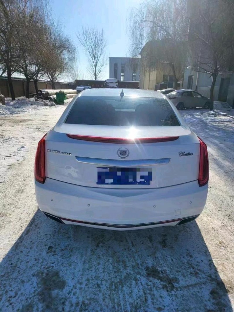 保定15年凯迪拉克XTS8