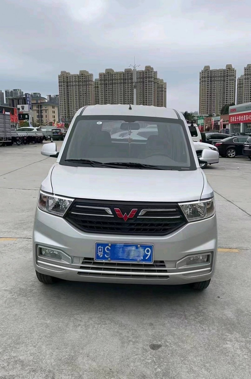 深圳22年五菱汽車宏光1
