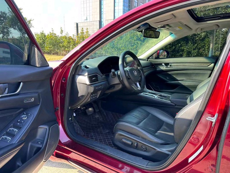 盐城18年本田雅阁7